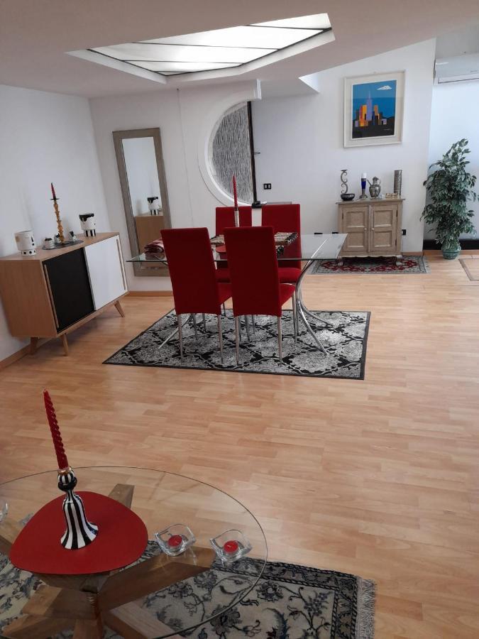 Corte Lambruschini Central Apartment With Free Covered Parking Genua Exterior foto