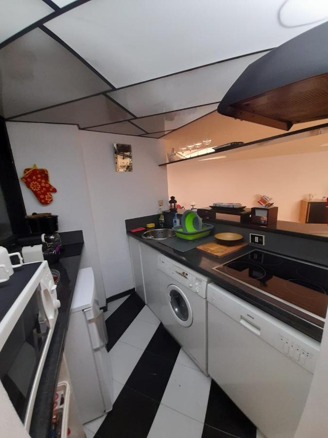 Corte Lambruschini Central Apartment With Free Covered Parking Genua Exterior foto